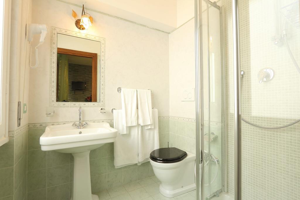 Katti House 2 Hotel Флоренция Стая снимка